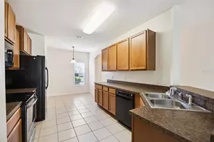 3153 Queen Alexandria Dr, Kissimmee, FL 34744 - Photo 6