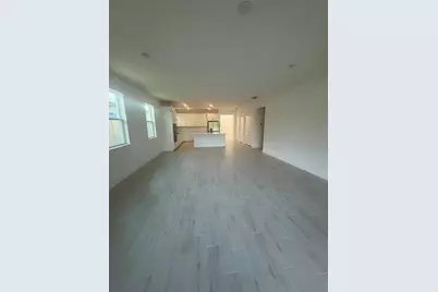 4867 Shady Pines Drive, Saint Cloud, FL 34772 - Photo 4