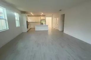 4867 Shady Pnes Dr, Saint Cloud, FL 34772 - Photo 4