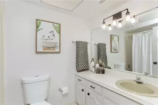 2040 Country Side Cir N, Orlando, FL 32804 - Photo 24