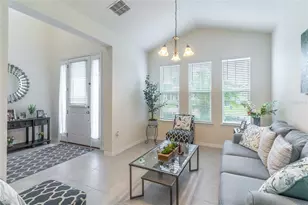 2721 Chantilly Ave, Kissimmee, FL 34741 - Photo 4