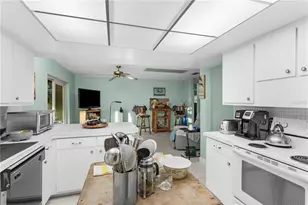 2743 Merrie Oaks Rd, Winter Park, FL 32792 - Photo 10