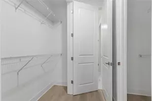 266 Park Lake St, Orlando, FL 32803 - Photo 22