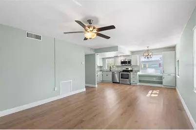 6262 Emerson Avenue S #21, Saint Petersburg, FL 33707 - Photo 2