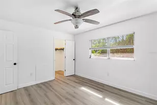555 62nd St S, Saint Petersburg, FL 33707 - Photo 6