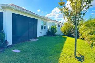 31969 Asbury Ave, Wesley Chapel, FL 33545 - Photo 28