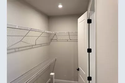 31969 Asbury Avenue, Wesley Chapel, FL 33545 - Photo 14