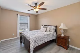 2327 Andrews Valley Dr, Kissimmee, FL 34758 - Photo 24