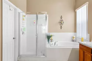 2327 Andrews Valley Dr, Kissimmee, FL 34758 - Photo 14