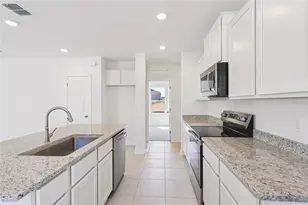 1925 Diamond Head Circle, Haines City, FL 33844 - Photo 12