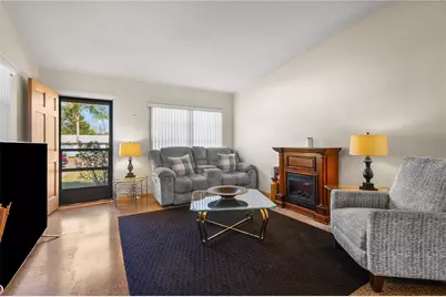 528 Doctors Drive, Oviedo, FL 32765 - Photo 4