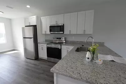 17196 Bonnie Avenue, Port Charlotte, FL 33954 - Photo 6