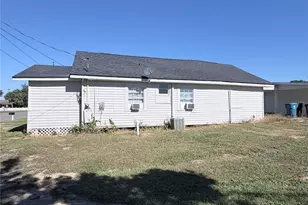 2320 Crest Dr, Haines City, FL 33844 - Photo 2