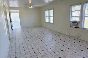 2320 Crest Dr, Haines City, FL 33844 - Photo 6