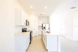 7609 Waterscape Dr, Groveland, FL 34736 - Photo 22