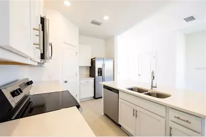 7609 Waterscape Drive, Groveland, FL 34736 - Photo 24