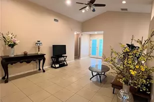 321 River Chase Dr, Orlando, FL 32807 - Photo 2