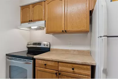 9122 Tudor Drive #M102, Tampa, FL 33615 - Photo 10