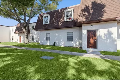 9122 Tudor Drive #M102, Tampa, FL 33615 - Photo 16