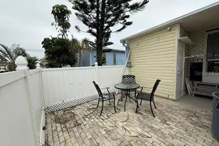 6085 Seashore Dr, Atlantis, FL 33462 - Photo 16