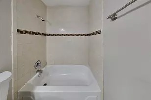 1424 Liz Ln, Kissimmee, FL 34744 - Photo 12