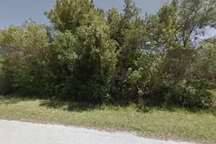 10 Lindhurst St, Port Charlotte, FL 33953 - Photo 1