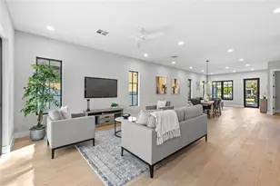 902 Shady Ln Dr, Orlando, FL 32804 - Photo 12