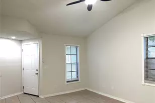 4582 Heritage Oak Dr, Orlando, FL 32808 - Photo 6