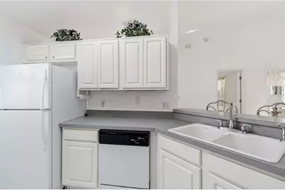 2384 Flamingo Lakes Drive, Kissimmee, FL 34743 - Photo 8