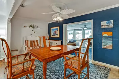 7716 Dartmouth Avenue N, Saint Petersburg, FL 33710 - Photo 12