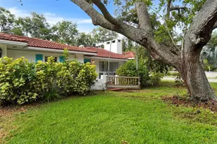 7716 Dartmouth Ave N, Saint Petersburg, FL 33710 - Photo 2