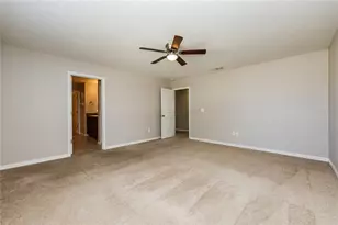 3814 Kearsney Abbey Cir, Dover, FL 33527 - Photo 8