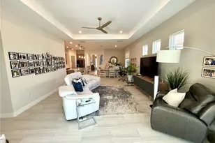 8228 Bridgeport Bay Cir, Mount Dora, FL 32757 - Photo 12