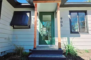 905 W 11th Ave, Mount Dora, FL 32757 - Photo 4