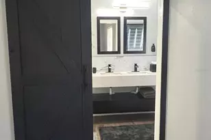 905 W 11th Ave, Mount Dora, FL 32757 - Photo 16