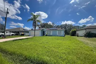 733 Robin Ct, Poinciana, FL 34759 - Photo 1