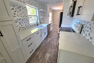 3248 Cimarron Dr, Orlando, FL 32829 - Photo 2