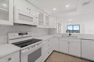 1860 N Atlantic Ave, Cocoa Beach, FL 32931 - Photo 24