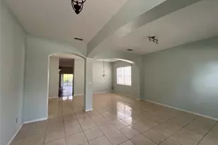 24345 Amberleaf Ct, Leesburg, FL 34748 - Photo 4