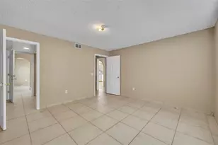 204 Canterbury Ct, Kissimmee, FL 34758 - Photo 22
