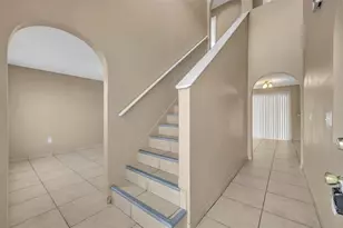 204 Canterbury Ct, Kissimmee, FL 34758 - Photo 4