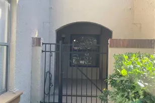 2821 Marsala Ct, Orlando, FL 32806 - Photo 2