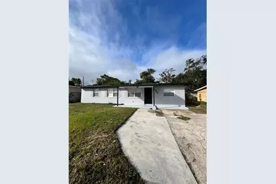 820 Berkshire Road, Daytona Beach, FL 32117 - Photo 1