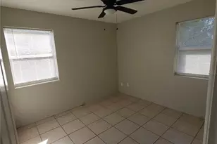 820 Berkshire Rd, Daytona Beach, FL 32117 - Photo 8