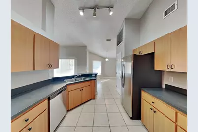 817 Highland Crest Loop, Lake Wales, FL 33853 - Photo 8