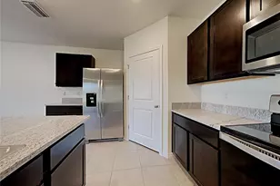 30985 Penny Surf Loop, Wesley Chapel, FL 33545 - Photo 4