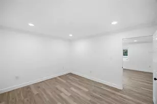 1908 Macomber Ave, Clearwater, FL 33755 - Photo 14