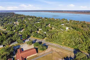 843 Cr 484, Lake Panasoffkee, FL 33538 - Photo 34