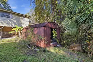 843 Cr 484, Lake Panasoffkee, FL 33538 - Photo 26