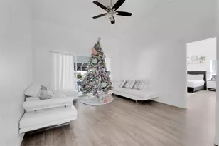 1542 Banbury Loop S, Lakeland, FL 33809 - Photo 8